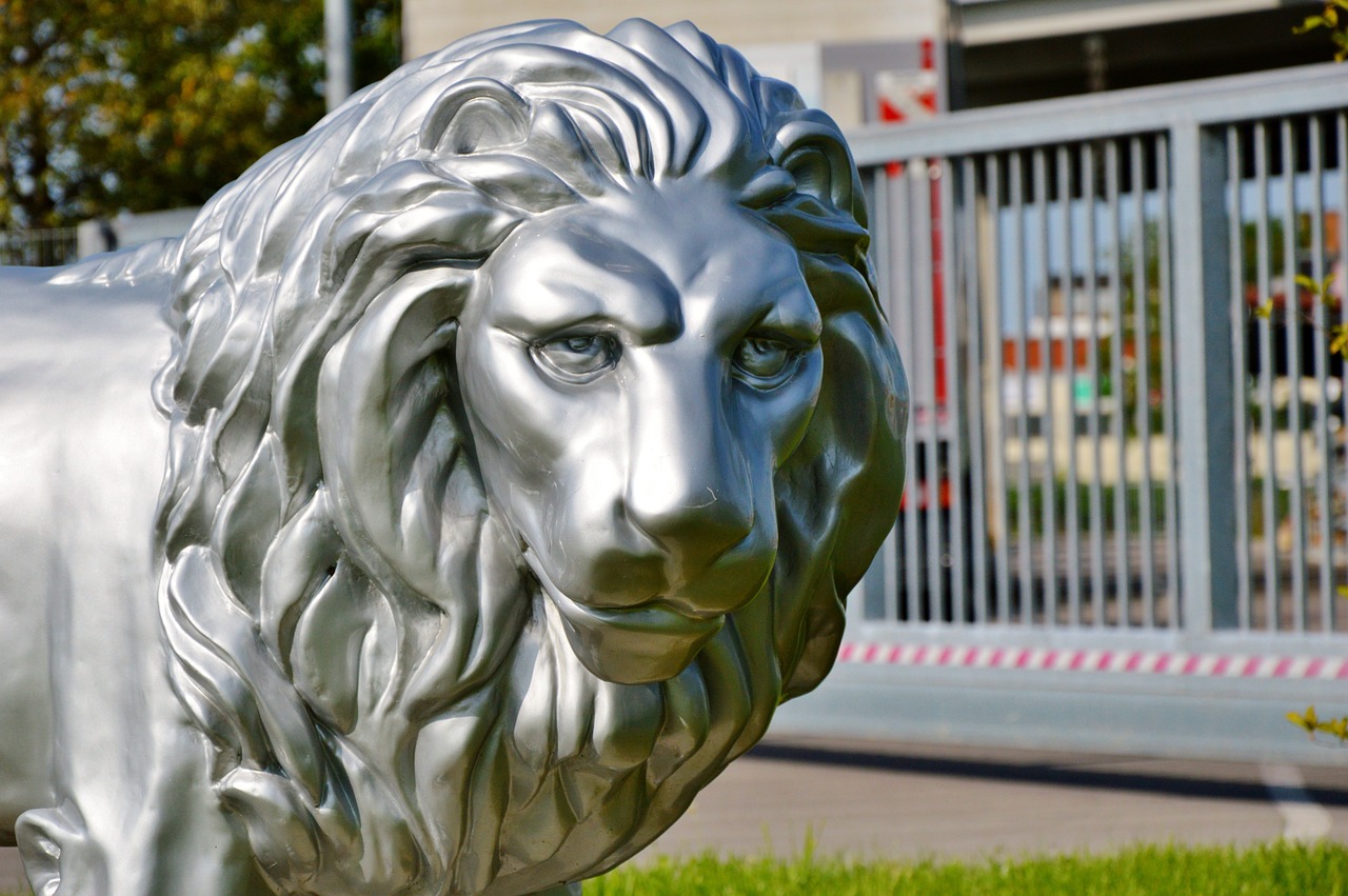 The Mystery of the Lost Art of Stone Carving